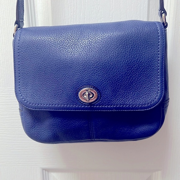 Coach Handbags - Coach Pebble Leather Crossbody